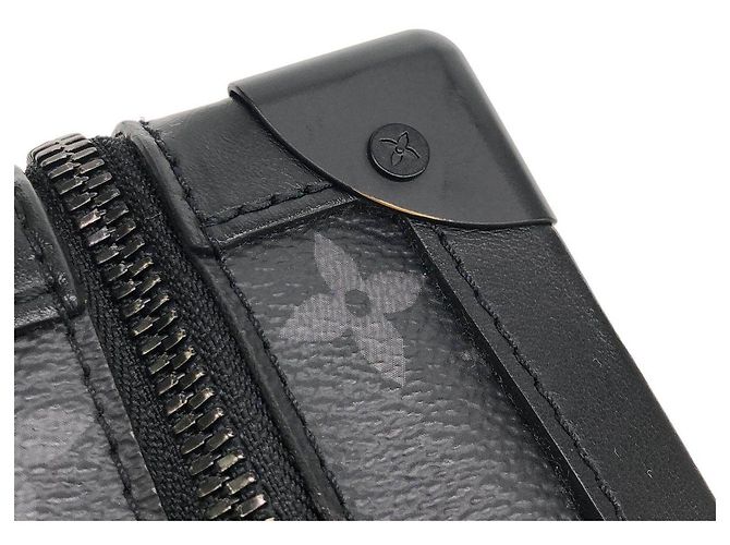 Louis Vuitton Soft Trunk Monogram Eclipse Schultertasche Schwarz - Ansicht 4