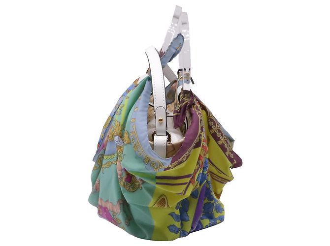 Versace gewebter Schal und La Medusa Handtasche aus multicolorigem Raffia Mehrfarben - Ansicht 3