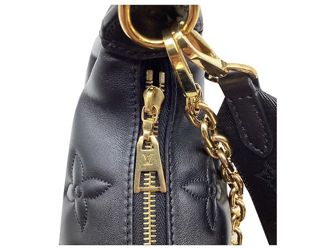 Bolsa de Ombro Louis Vuitton Over The Moon Bubblegram em Couro Preto - vista 9