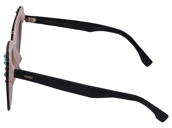 Fendi FF0260/S Square-Framed Sunglasses in Black Acetate - view 2