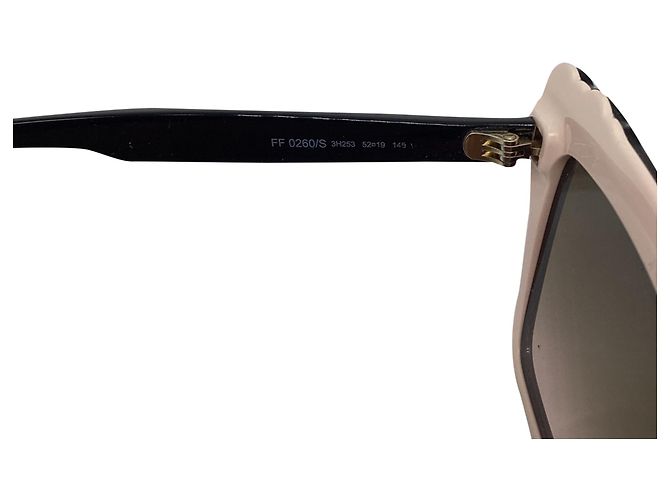 Fendi FF0260/S Square-Framed Sunglasses in Black Acetate - view 9