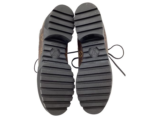 Botas Desert de plataforma Laureate Louis Vuitton en piel negra Castaño - vista 11