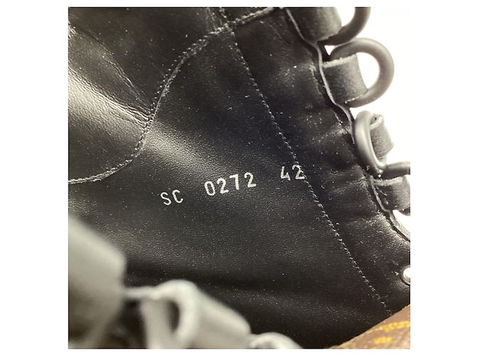 Botas Desert de plataforma Laureate Louis Vuitton en piel negra Castaño - vista 9