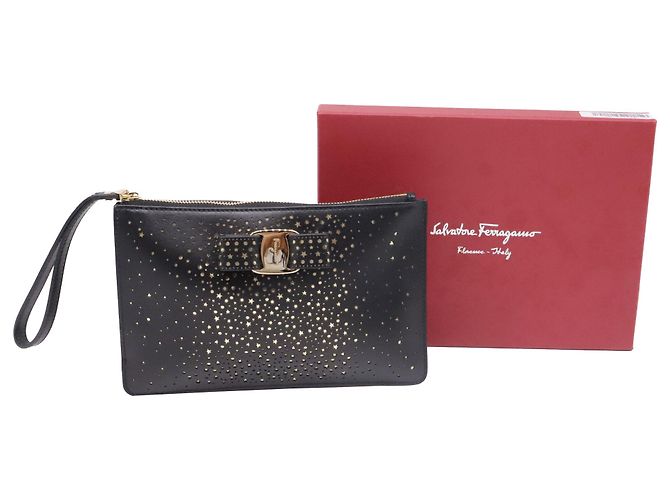 Clutch Salvatore Ferragamo in pelle nera traforata con fiocco Nero - vista 6