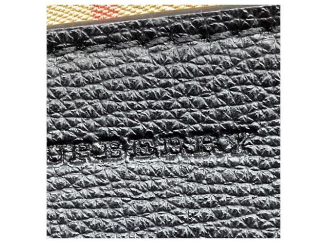 Burberry Tote Bag mit geprägtem Wappen aus schwarzem Leder - Ansicht 13