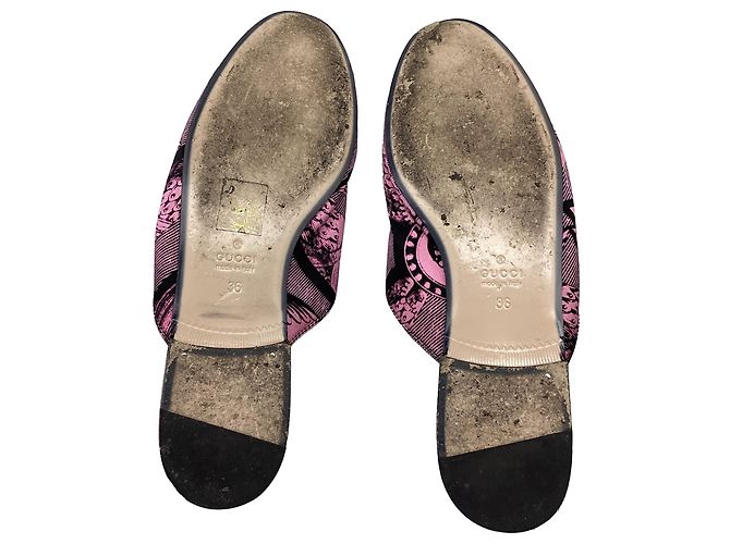 Mules stampate Gucci Princetown in tela rosa - vista 7