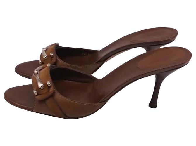 Mules con tacco Gucci Horsebit in pelle marrone - vista 4