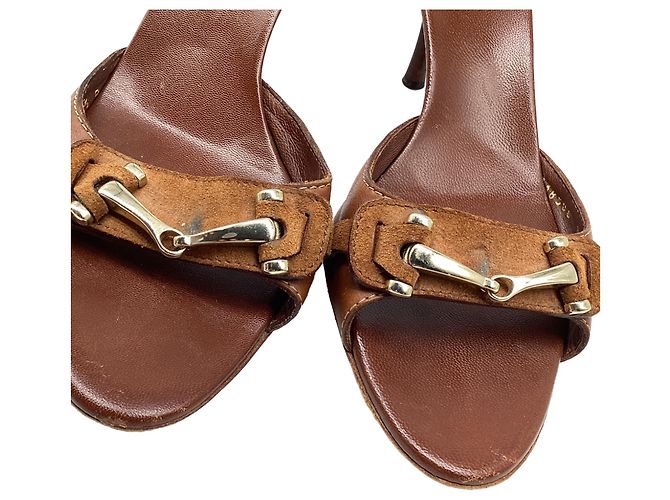 Mules con tacco Gucci Horsebit in pelle marrone - vista 8
