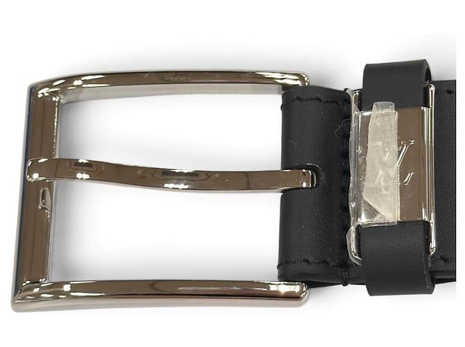 Louis Vuitton LV City Pin Leather Belt - view 5