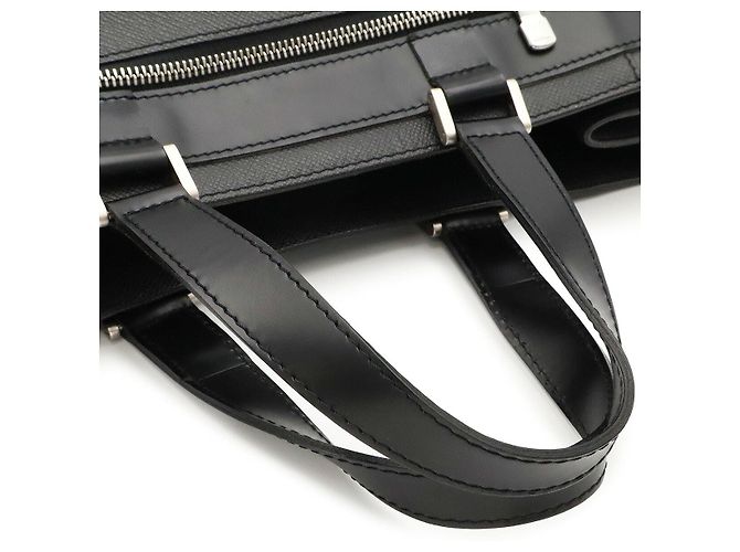 Borsetta Louis Vuitton Taiga Kasbek PM Grigio - vista 4