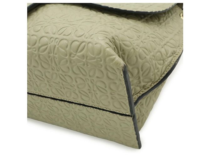 Borsa a tracolla con catena Anagram Avenue in pelle Loewe Marrone Beige - vista 3
