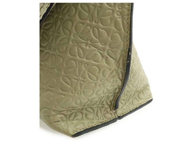 Borsa a tracolla con catena Anagram Avenue in pelle Loewe Marrone Beige - vista 6