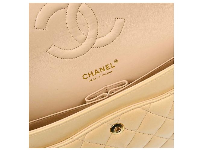 Chanel Classic Double Flap Quilted Lambskin Small Beige - vista 4
