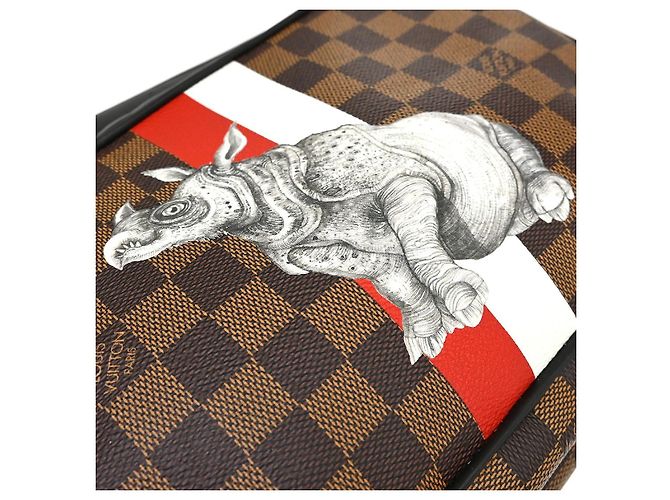 Louis Vuitton Nil Messenger Limited Edition Chapman Savane Damier PM Marron - vue 7