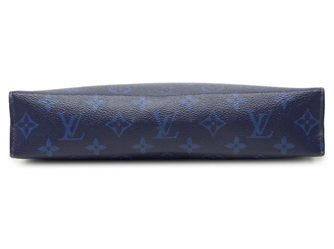 Louis Vuitton Taigarama Pochette Voyage MM Blu - vista 3