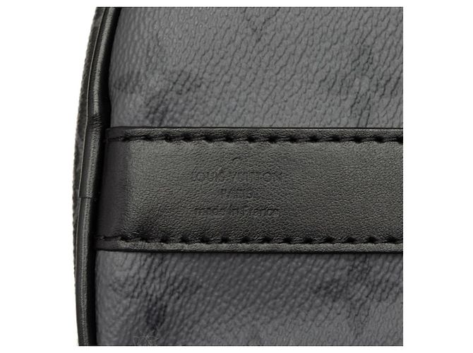Louis Vuitton Monogram Eclipse Reverse Keepall Bandoulière 25 Braun Monogramm - Ansicht 6