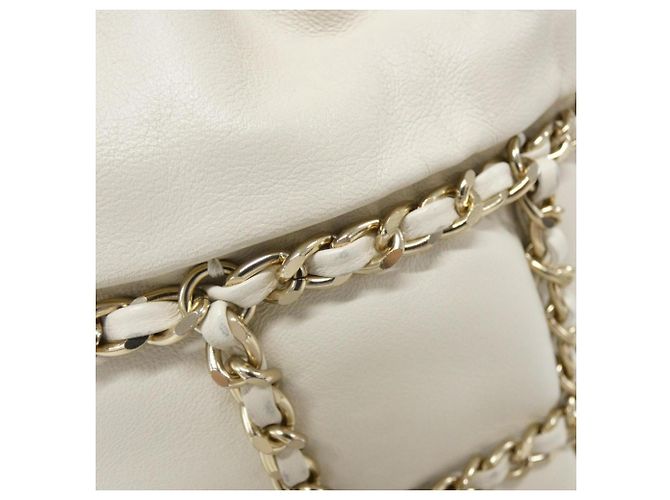 Bolsa de ombro Chanel AS2313 em couro marfim Cru - vista 4