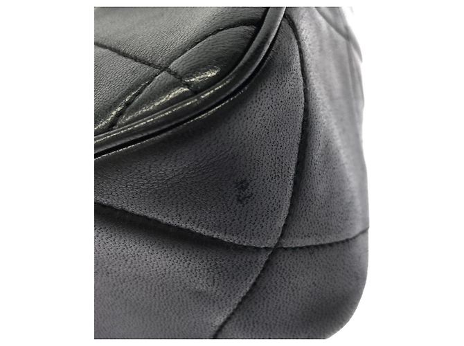 Borsa a tracolla Chanel in pelle d'agnello nera Nero - vista 3