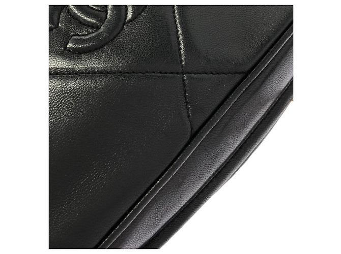 Borsa a tracolla Chanel in pelle d'agnello nera Nero - vista 6