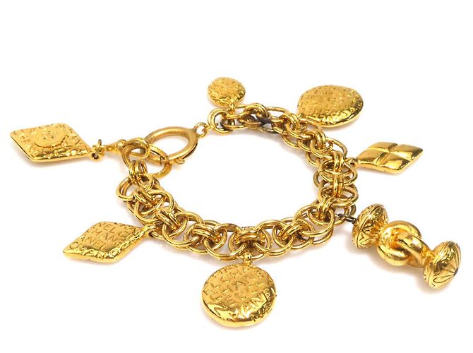 Bracciale con ciondolo dorato Chanel Mademoiselle D'oro - vista 3