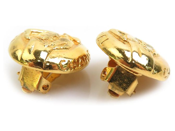 Orecchini Chanel Mademoiselle Metal Gold D'oro - vista 3