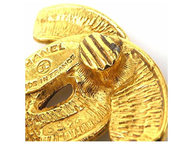 Boucles d'oreilles clips Chanel Gold Doré - vue 10