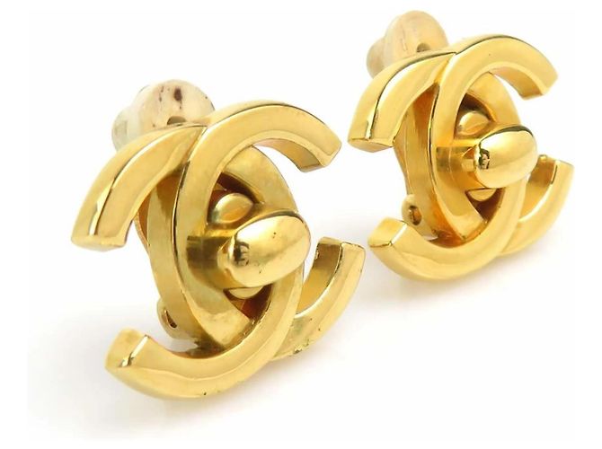Pendientes de clip Chanel Gold Dorado - vista 2