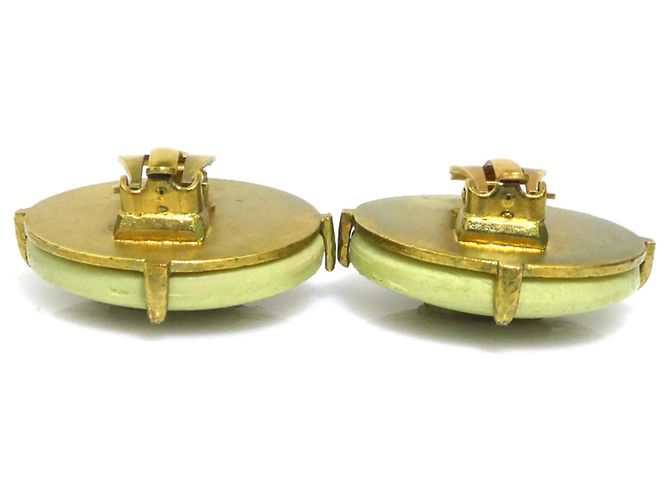 Orecchini a clip Chanel oro e verde chiaro D'oro - vista 4