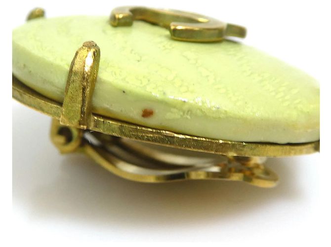 Orecchini a clip Chanel oro e verde chiaro D'oro - vista 8