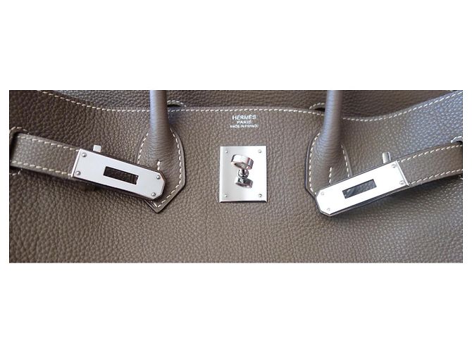 Hermès Birkin 30 in pelle Togo Étoupe Grigio - vista 16