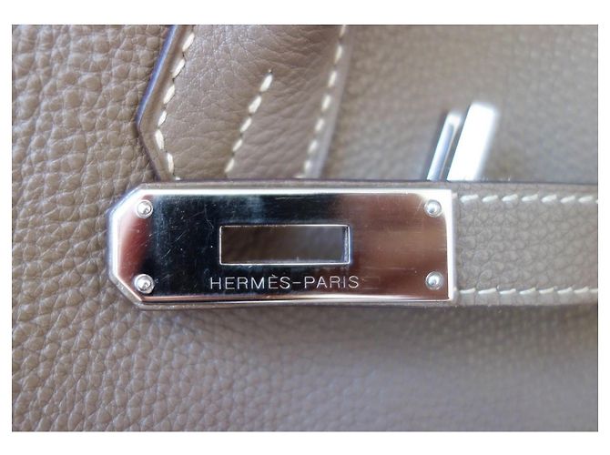 Hermès Birkin 30 in pelle Togo Étoupe Grigio - vista 17