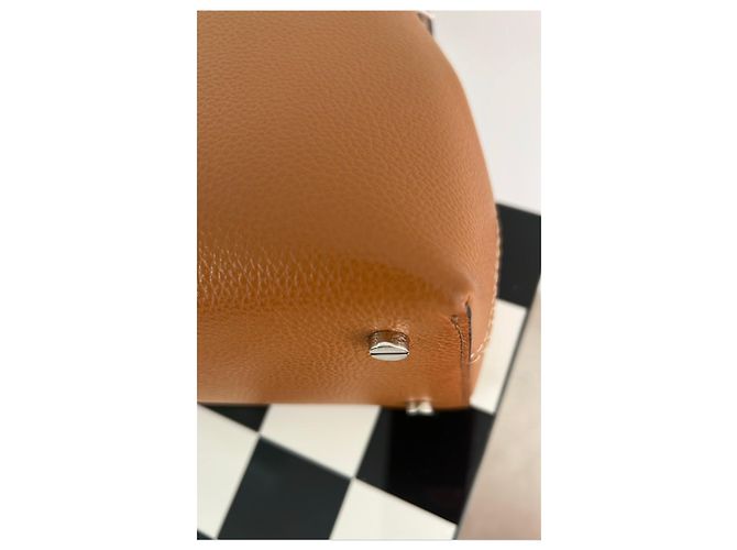 Borsa Totême in pelle martellata marrone - vista 5