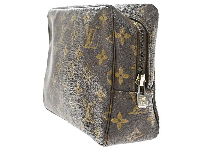Louis Vuitton Trousse Toiletry Monogram Canvas 23 Marron - vue 4