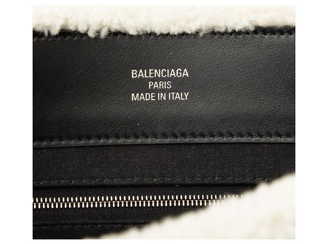 Sac cabas Balenciaga Duty-Free Noir Blanc - vue 5