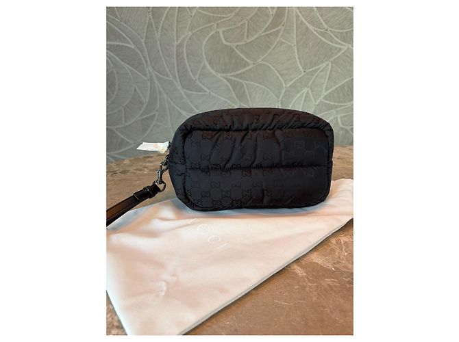 Pochette imbottita Gucci GG Supreme Nero - vista 2