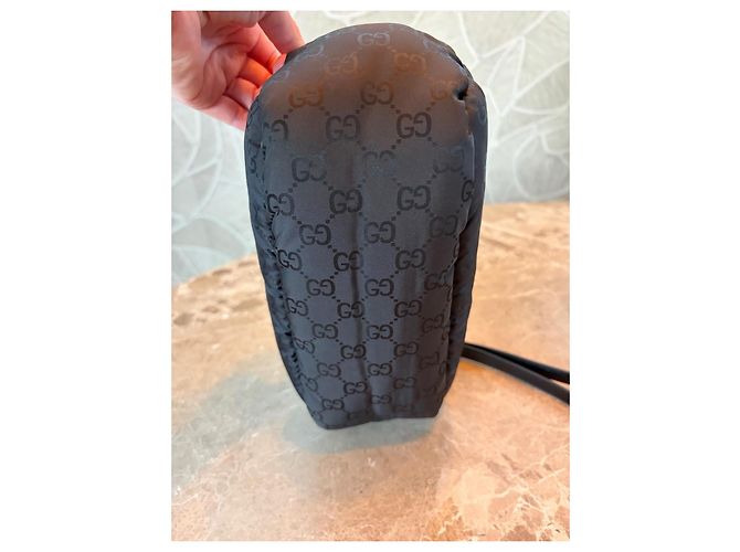 Pochette imbottita Gucci GG Supreme Nero - vista 4