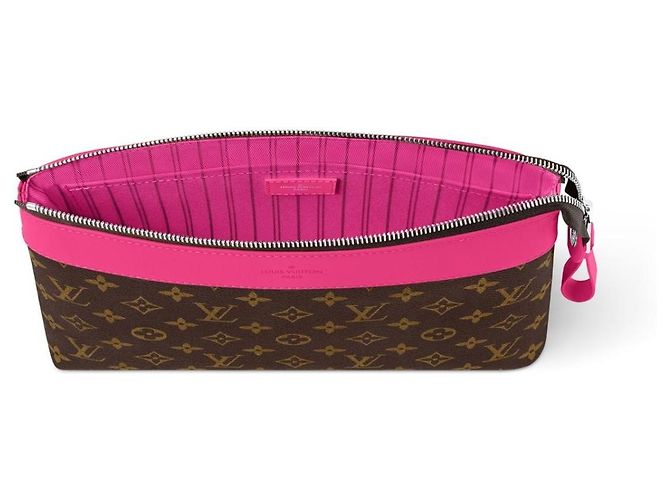 Louis Vuitton Pochette Voyage Souple Monogram - vista 2