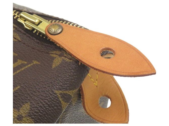 Louis Vuitton Speedy 40 Monogram Handbag Brown - view 9