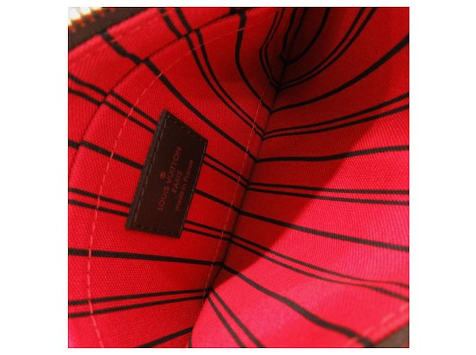 Pouch Louis Vuitton Neverfull in Cerise Fuschia Damier ebene - vista 4
