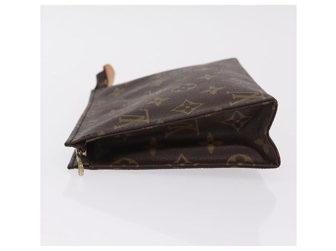 Bolsa de aseo Louis Vuitton Monogram Canvas 19 Castaño - vista 4