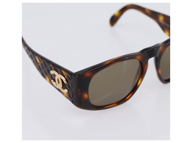 Chanel Logo CC Plastic Castaño - vista 6