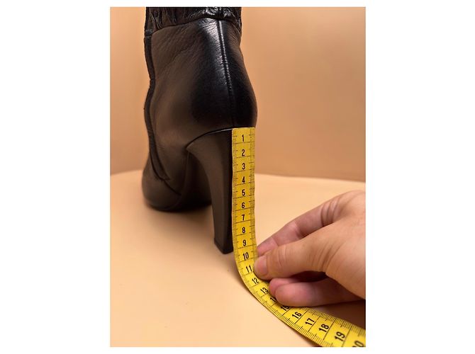 Botas altas de piel negra Prada Talla 40 Negro - vista 14