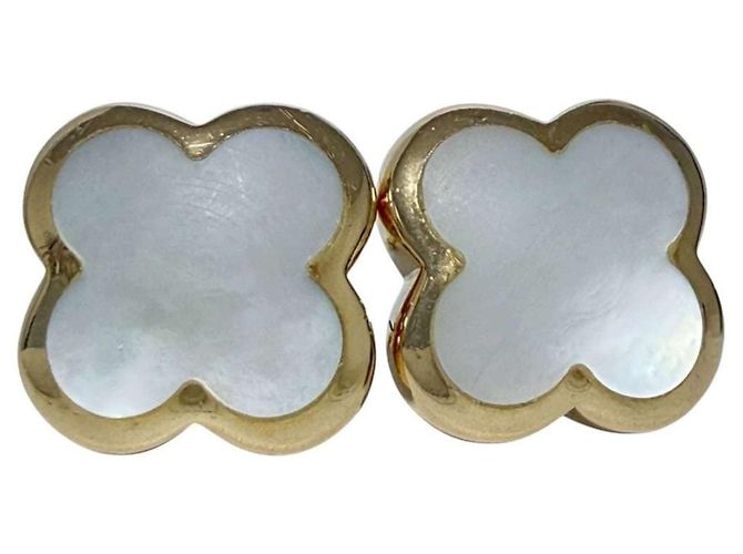 Boucles d'oreilles Van Cleef & Arpels Women's Pure Alhambra - vue 3
