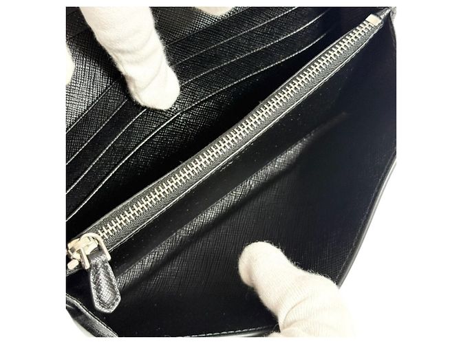Portafoglio lungo Prada da donna in pelle Saffiano nera Nero - vista 4
