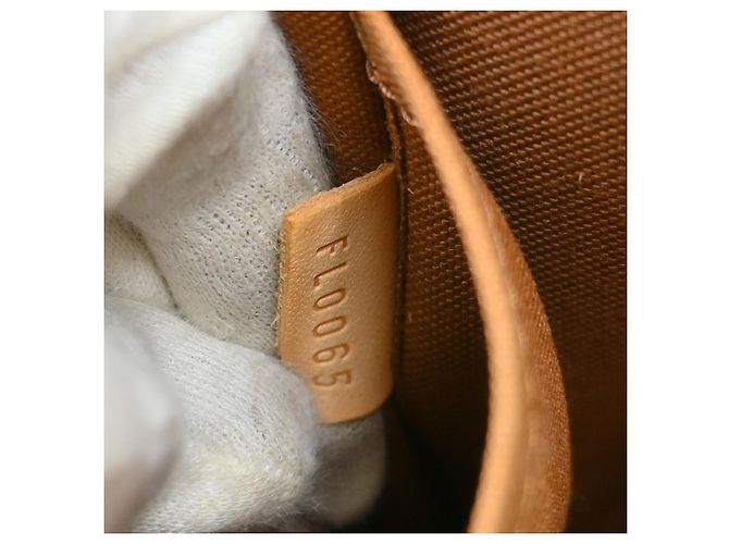 Louis Vuitton Popincourt Monogram Canvas Haut Marrom - vista 5