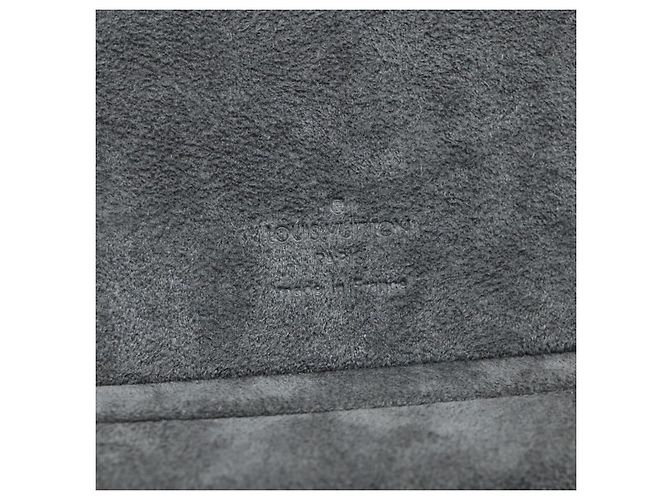 Louis Vuitton Cannes Epi Leather Nero - vista 6
