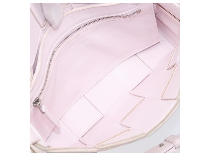 Bottega Veneta Cassette Maxi Intrecciato Leather Small Rosa - vista 5