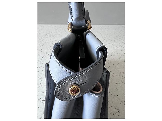 Fendi Peekaboo MM Handtasche aus grauem Leder - Ansicht 12