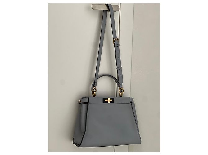 Fendi Peekaboo MM Handtasche aus grauem Leder - Ansicht 2