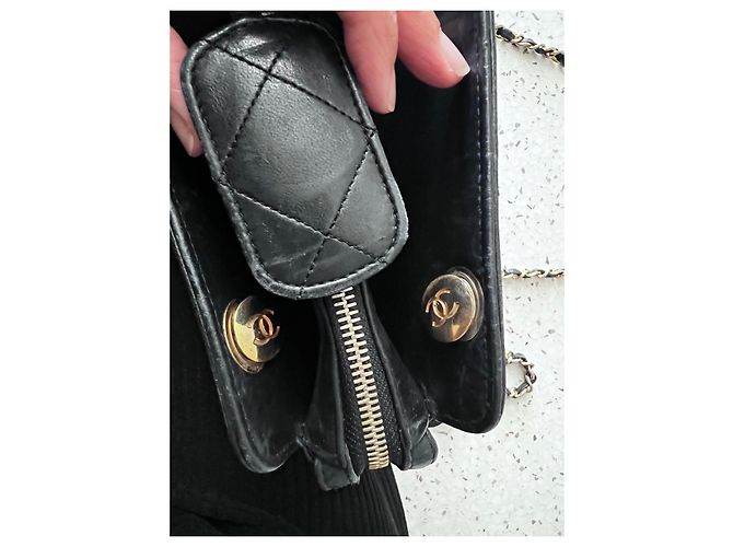 Mademoiselle Borsa a tracolla Chanel in pelle matelassé nera Nero - vista 4
